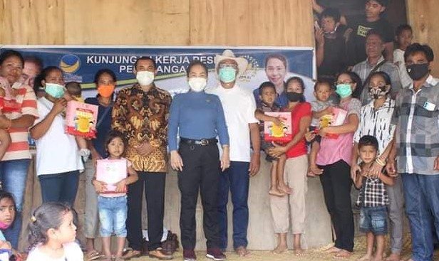 Di Tengah Pandemi Covid 19, Ratu Wulla Tetap Serap Aspirasi Warga